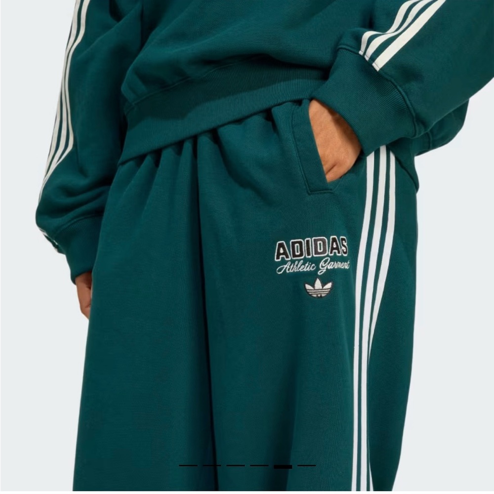 ADIDAS ORIGINALS ATHL DEPT LOOSE GRAPHIC
SWEAT WOMENS PANTS SMALL - Picture 5 of 9